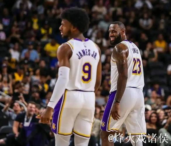 NBA历史性一刻！詹姆斯父子有望揭幕战联手出战